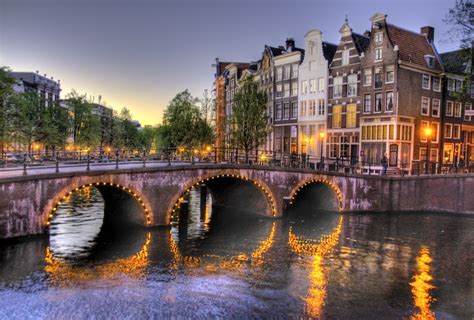 amsterdam tourism official site.